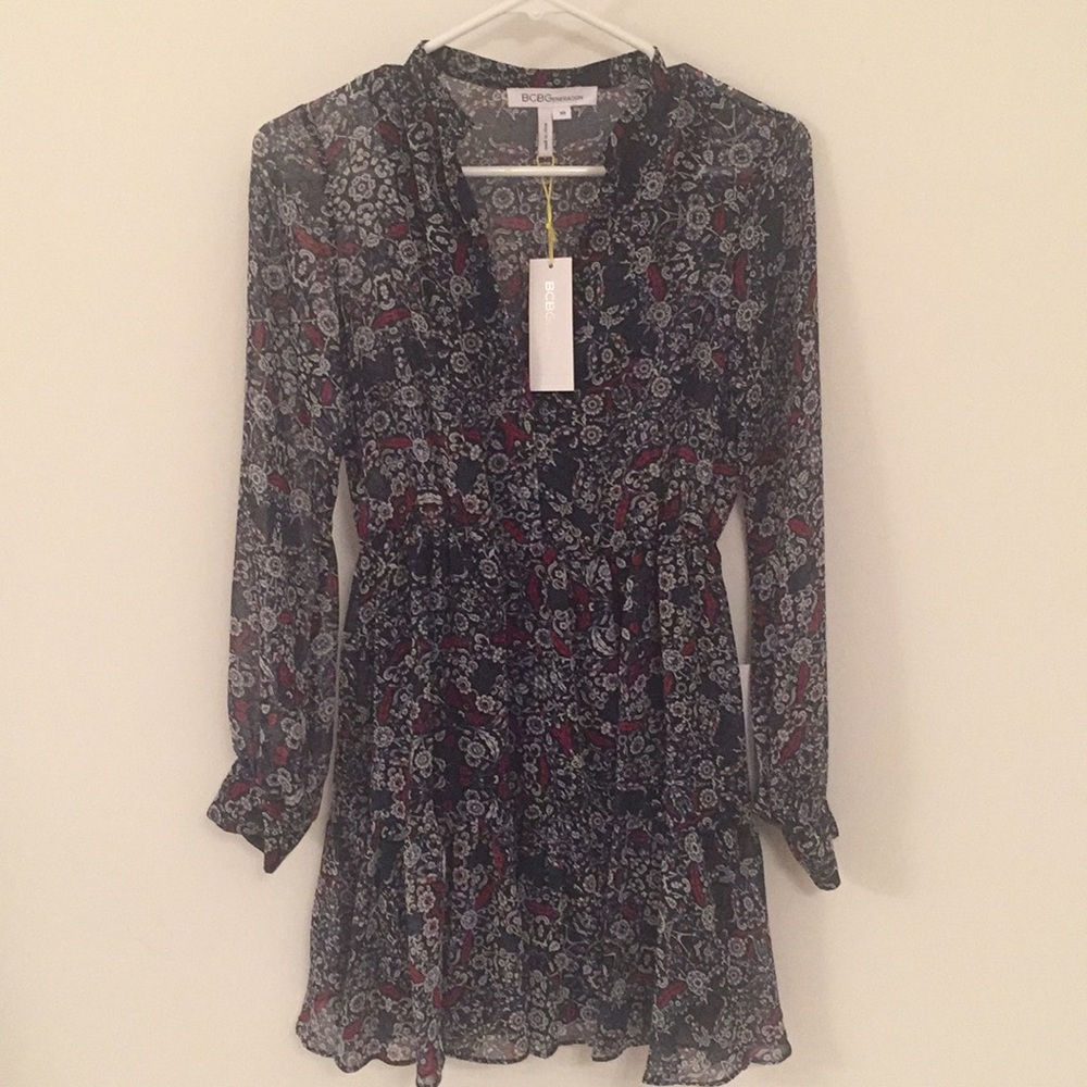 NWT BCBGeneration SIZE XS L/S Boho Chic Dress